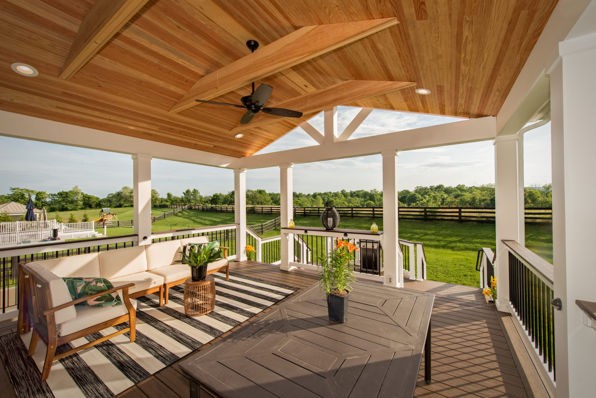 Why Trex Is The Best For Your Custom Deck Design