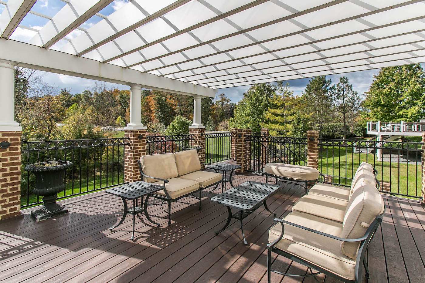 Top Deck Cover Installation Contractors