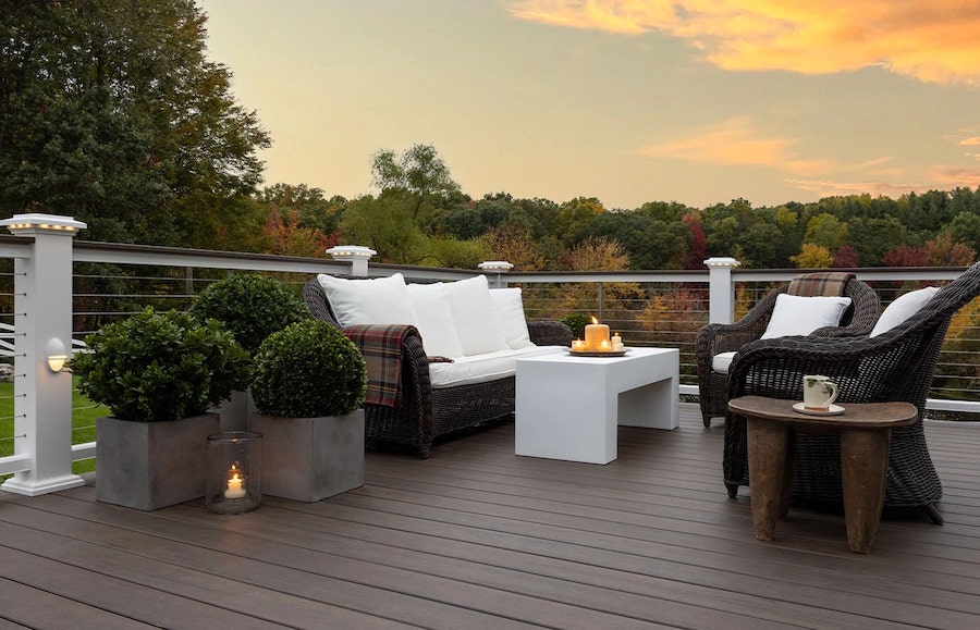 Outdoor living in Potomac Falls