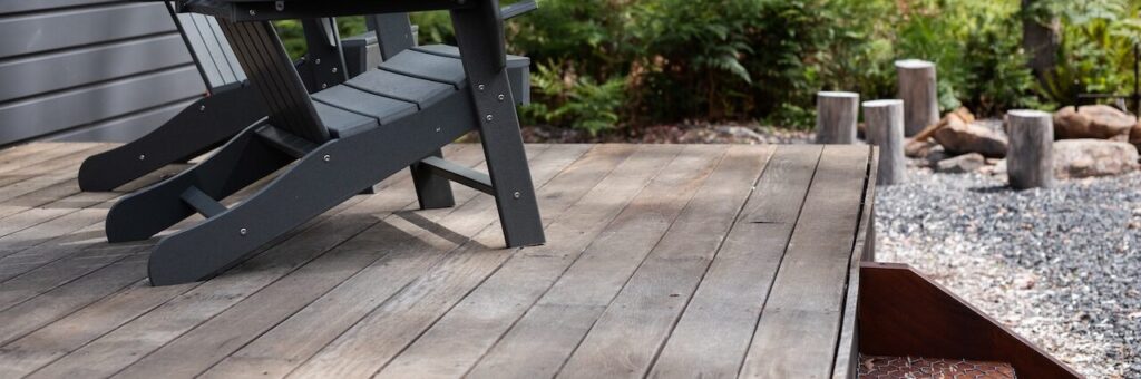 Minimalist Deck Designs for Modern Homes